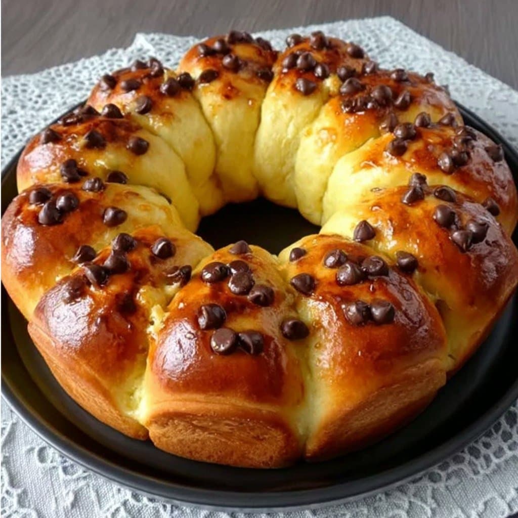 Chocolate Chip Crown Brioche