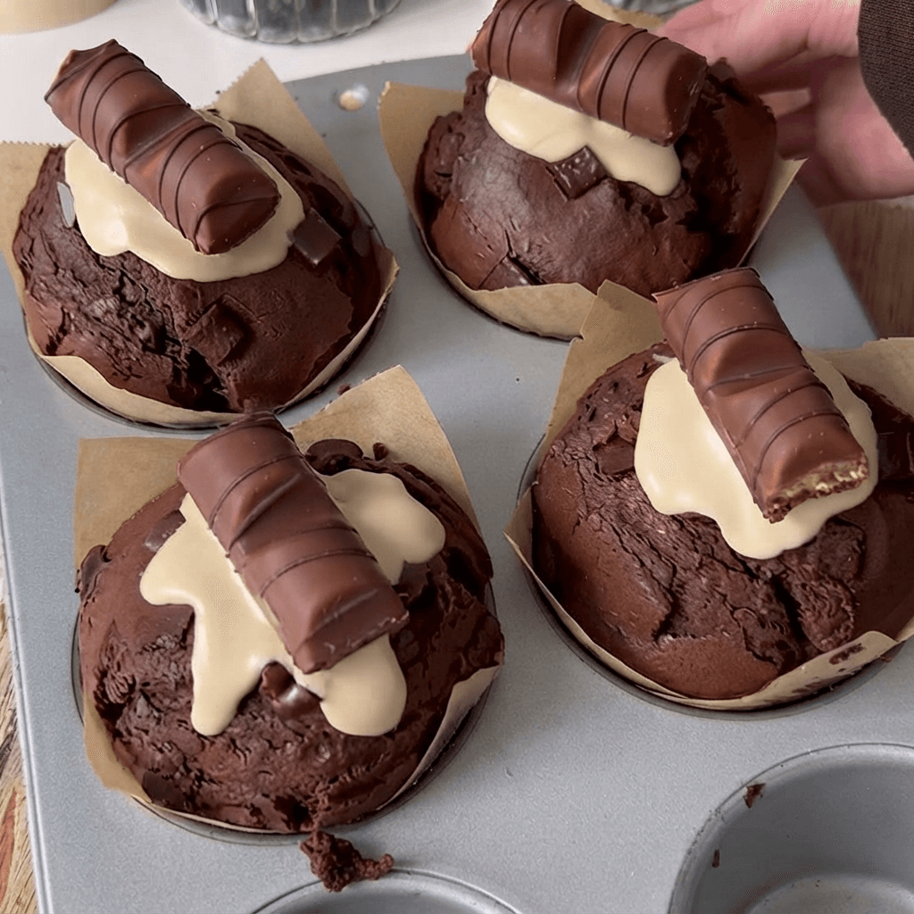 Muffins au Kinder Bueno – Moelleux et Chocolatés